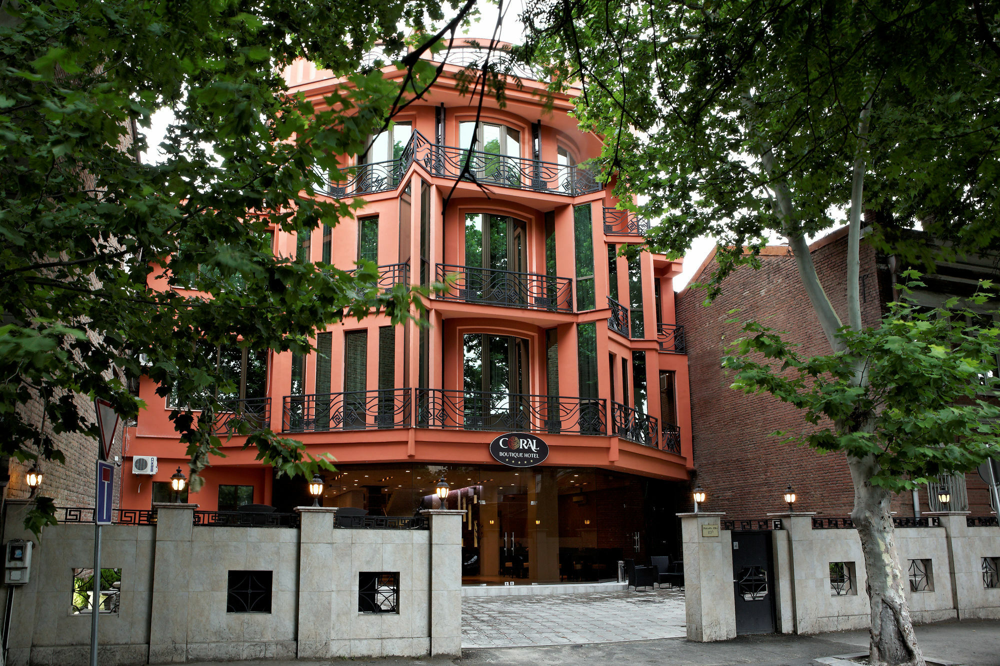 Coral Boutique Hotel Tbilisi Exterior foto